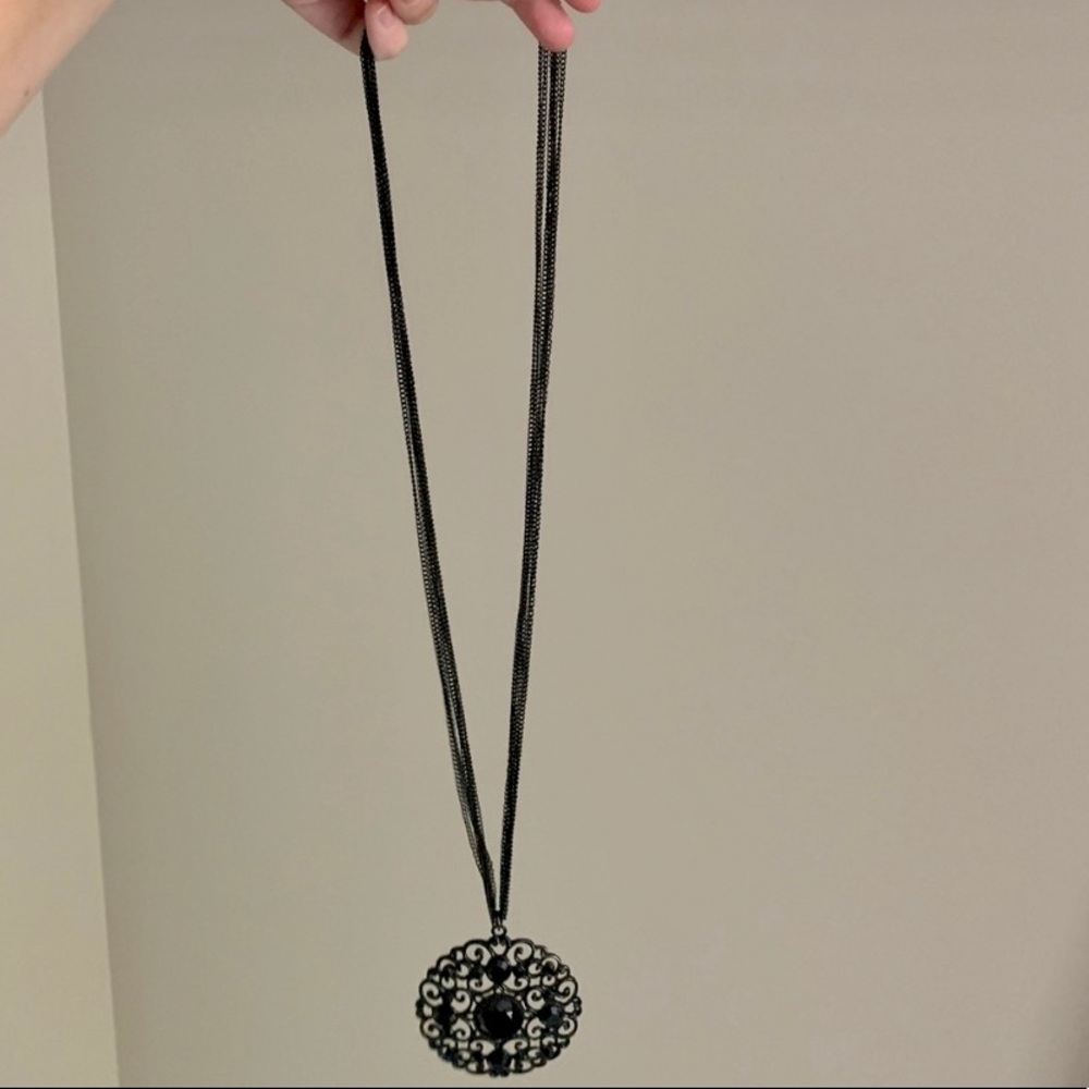 Black Necklace with Many Chains